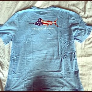 Vineyard Vines XL t-shirt